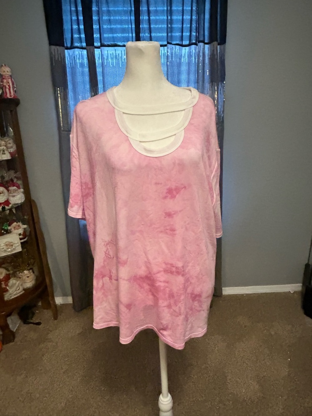 Fantastic Fawn Pink Short-Sleeve Tunic with White Layered Scoop